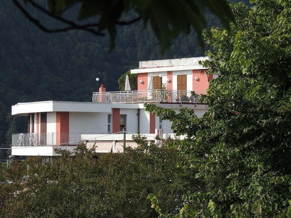 Albergo San Carlo Massa  Zewnętrze zdjęcie